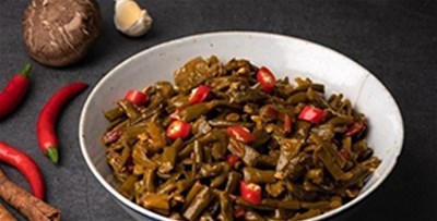 螺螄粉被“中傷”？酸豆角加工讓人大開(kāi)眼界